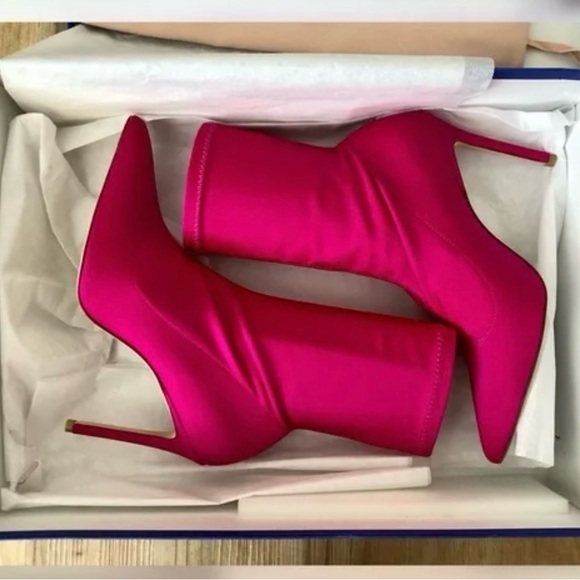💝BNWT💝Stuart Weitzman Stretch Stiletto Sock Booties in Hot Pink - Picture 5 of 7